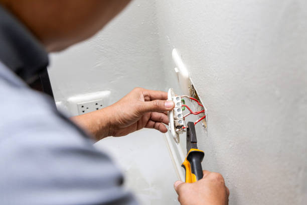 Best Circuit Breaker Repair  in Fridley, MN